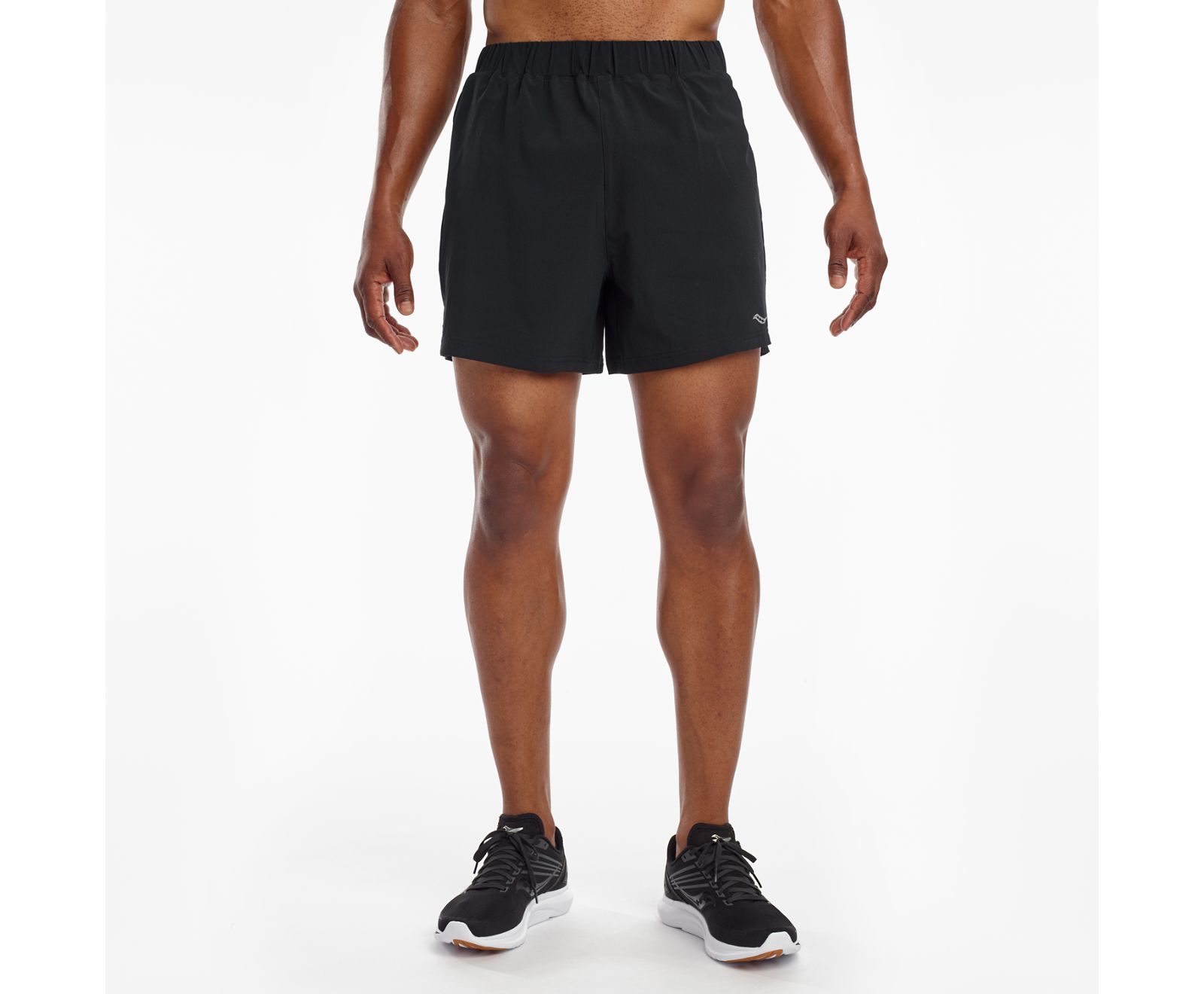 Saucony Outpace 5" Men's Shorts Black | Canada 651QMAZ